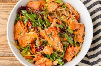 Asian Salmon Salad – Barefeet within the Kit...