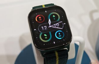 Moto Watch Match: A Characteristic-Packed Smartwat...