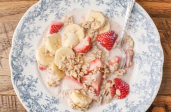 The Greatest Crockpot Oatmeal – Barefeet In ...