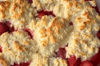 STRAWBERRY COBBLER – The Southern Girl Cooks
