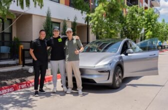 Tesla exhibits off its first totally autonomous su...