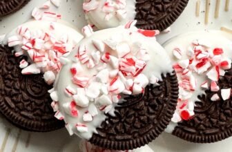 PEPPERMINT OREOS – The Southern Woman Cooks